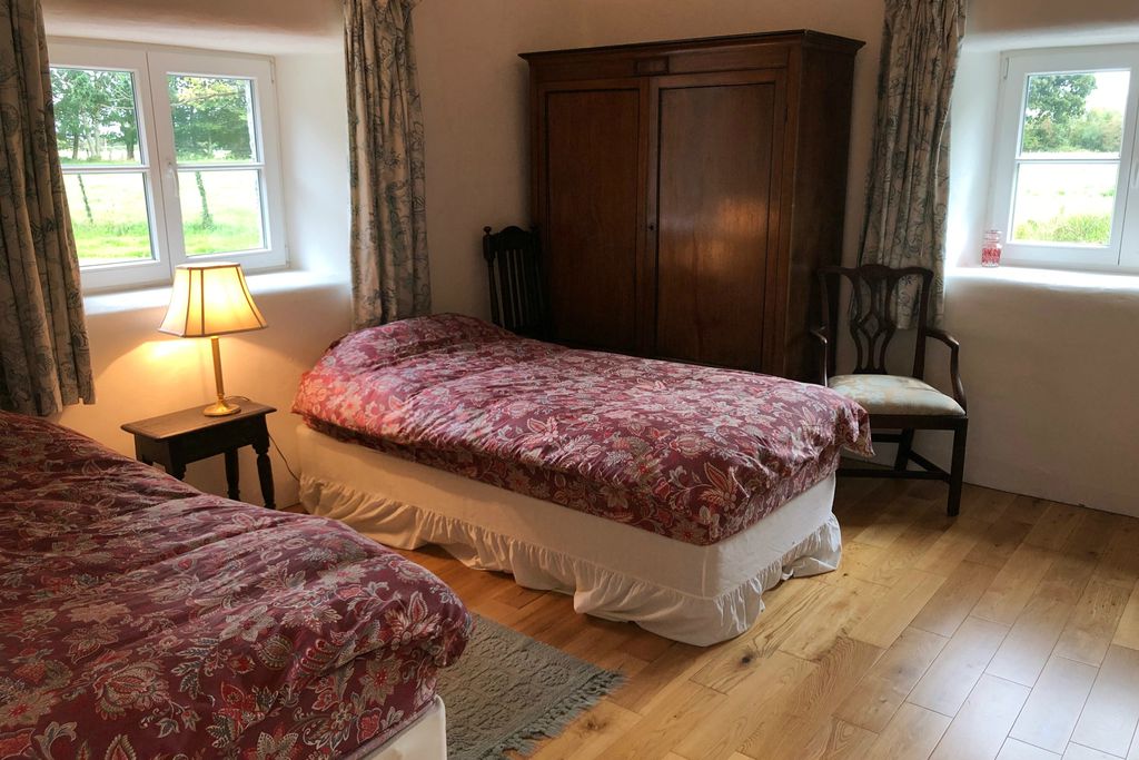 Courtyard Cottage gallery - Gallery