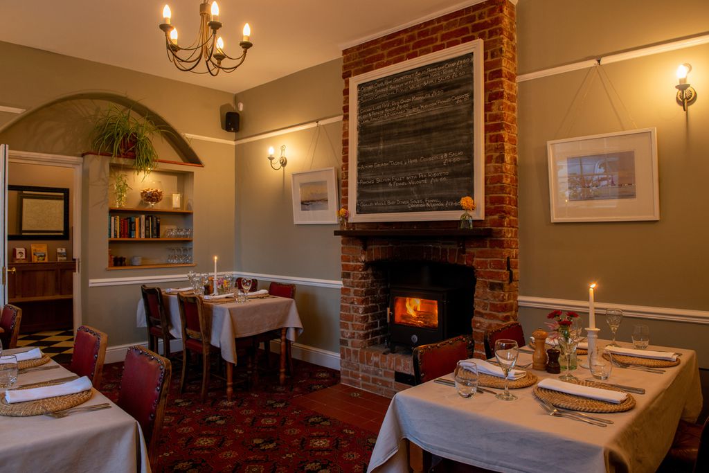 Saracens Head gallery - Gallery