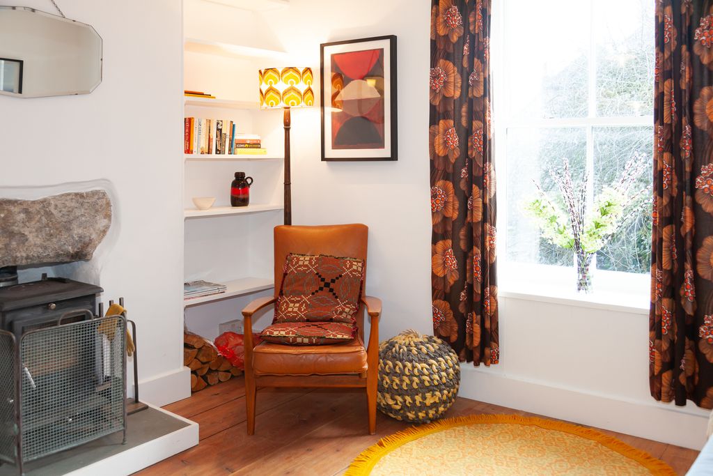 Janie's Cottage gallery - Gallery