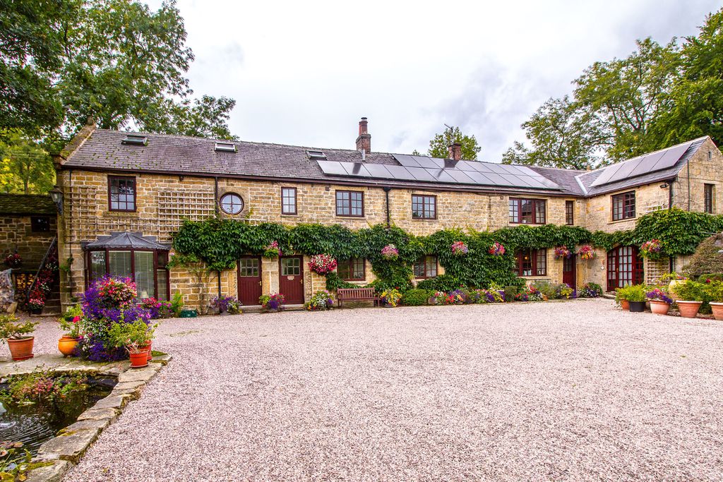 Underleigh House gallery - Gallery