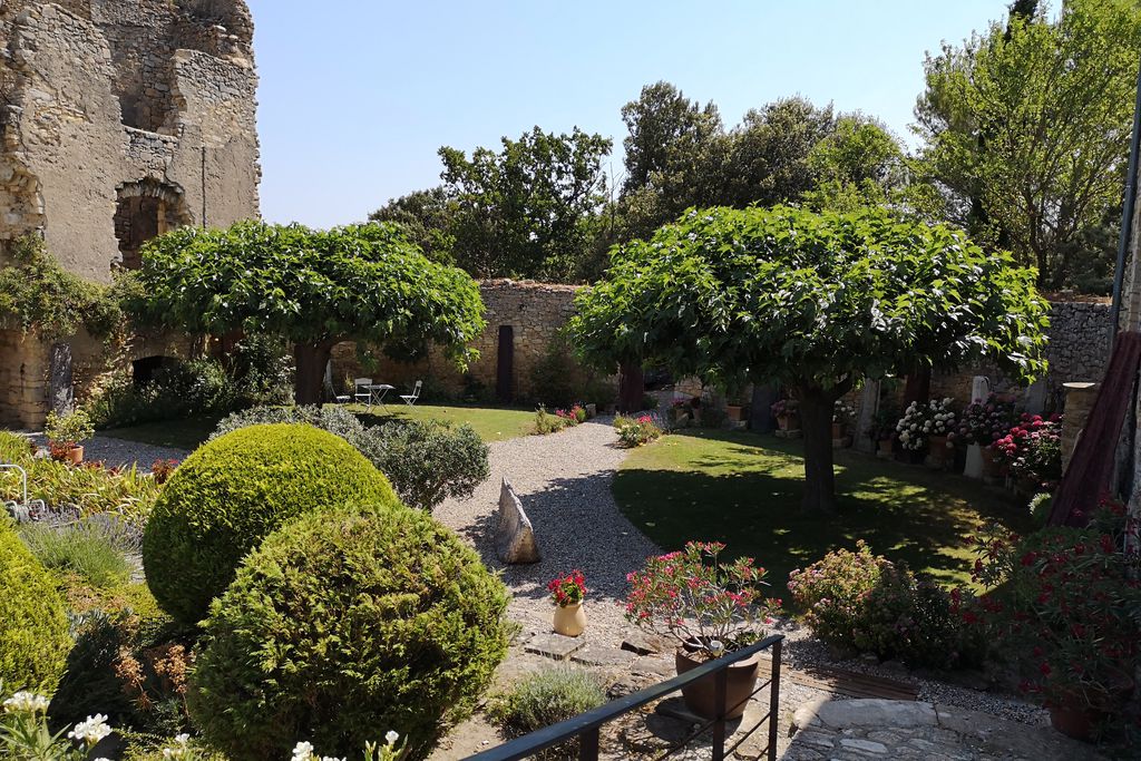 Château de Vénéjan gallery - Gallery