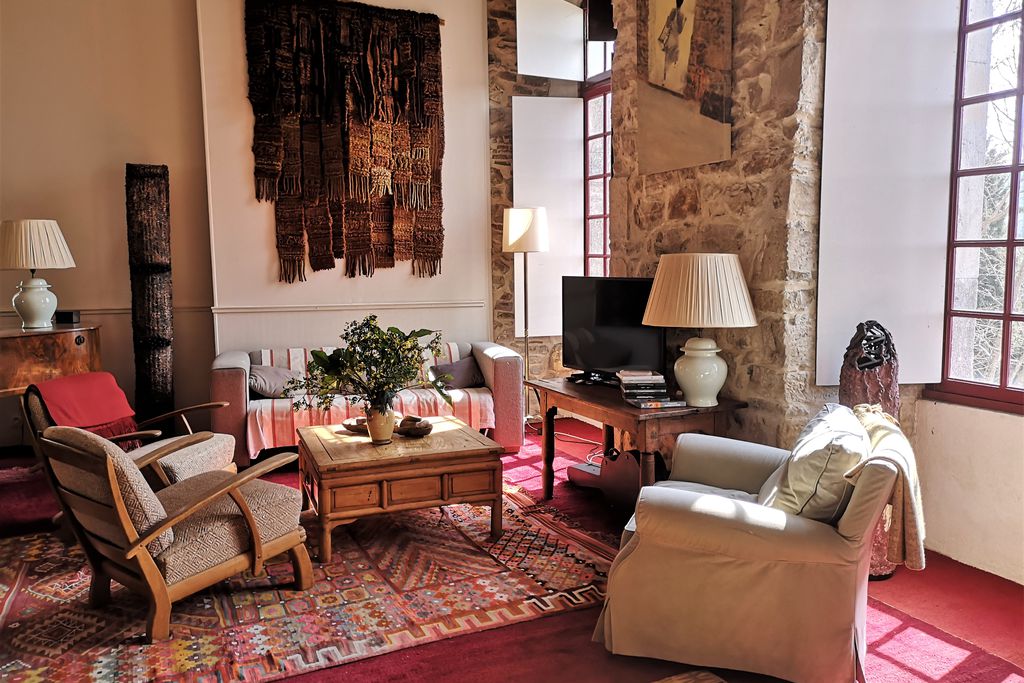 Château de Vénéjan gallery - Gallery