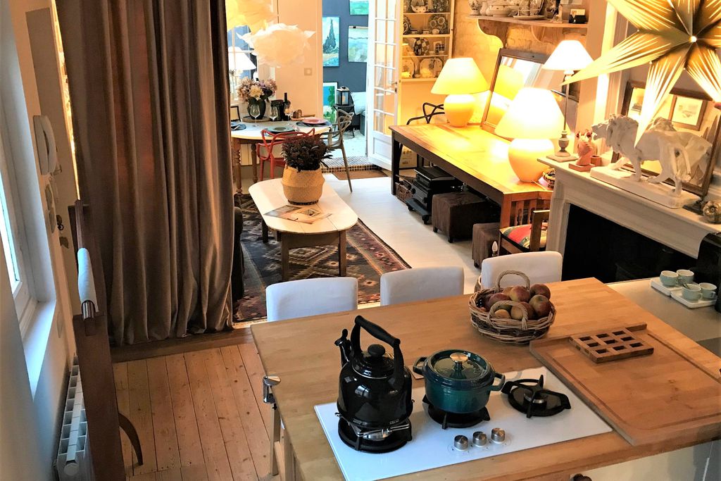 Nid d'Hirondelles gallery - Gallery