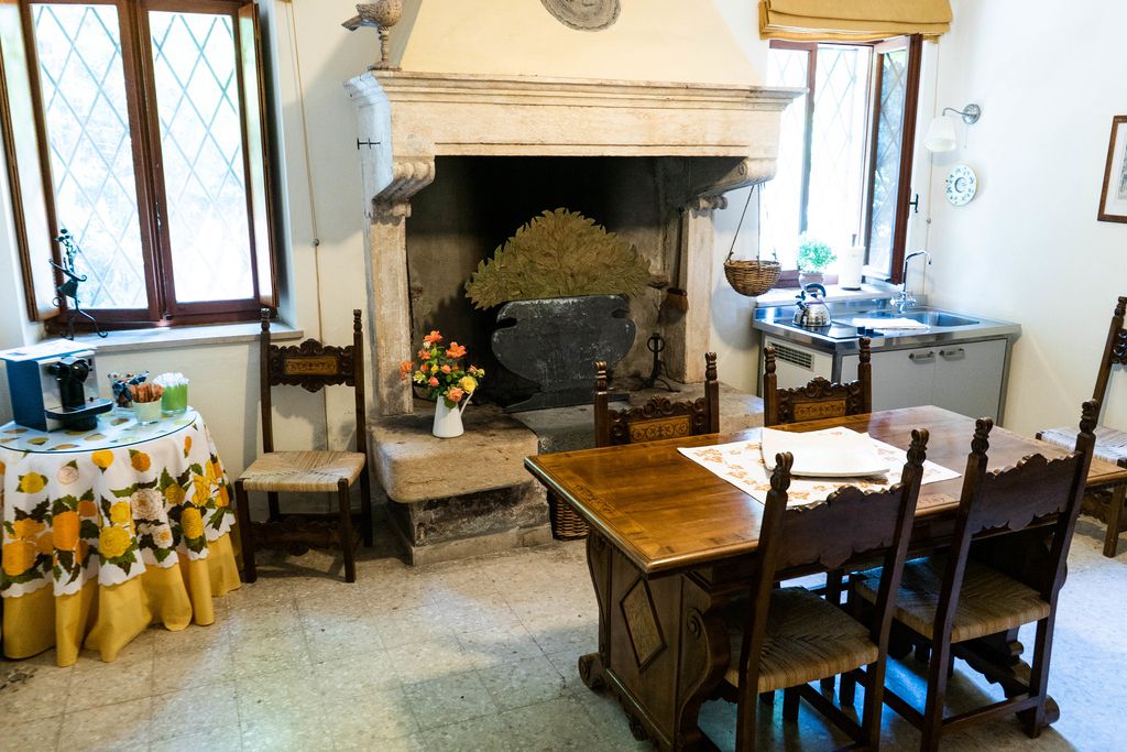 La Rosa e Il Leone gallery - Gallery