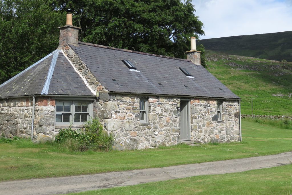 Colmeallie Bothy gallery - Gallery