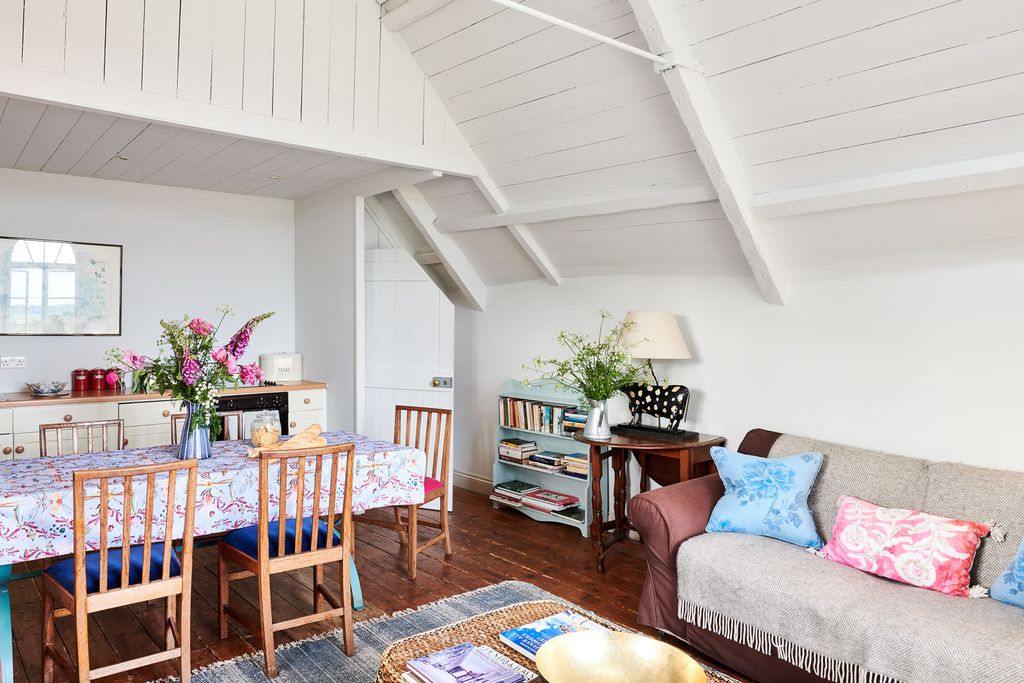Groom's House at Boconnoc gallery - Gallery