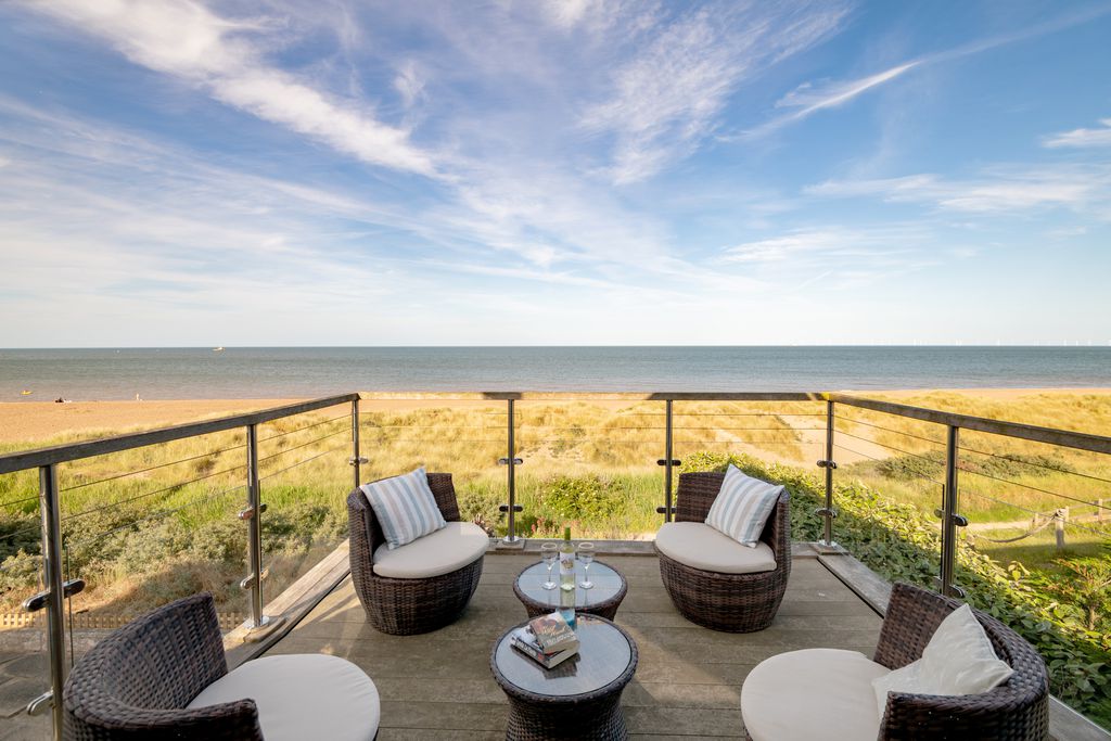 Beach Cottage, Anderby Creek gallery - Gallery