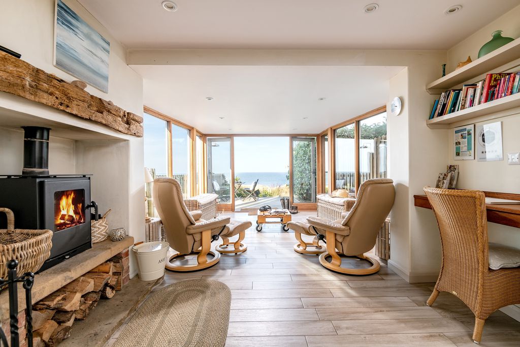 Beach Cottage, Anderby Creek gallery - Gallery