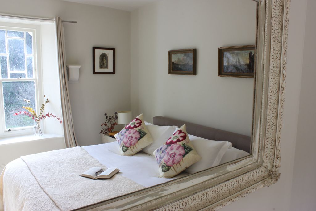 The Old Vicarage gallery - Gallery
