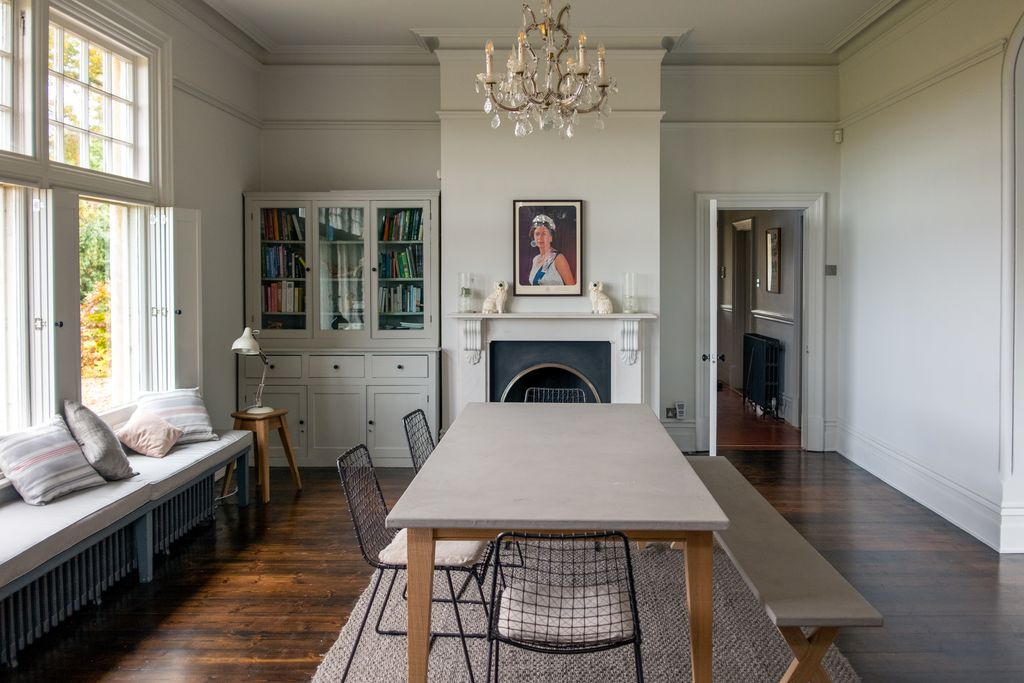 Brockenhurst House gallery - Gallery