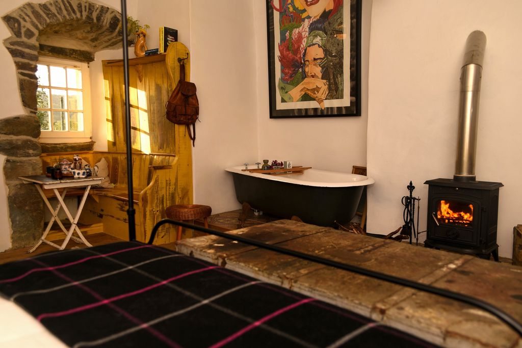 Kilmartin Castle gallery - Gallery