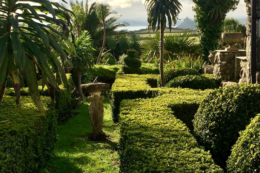 Ednovean Farm gallery - Gallery