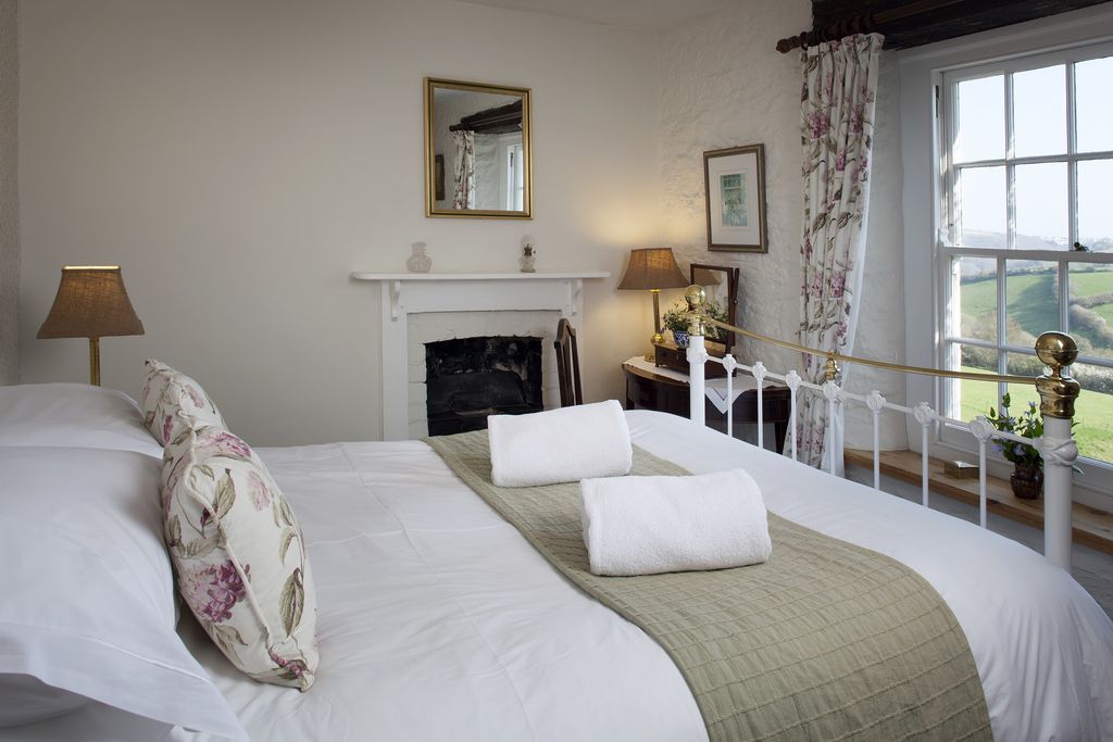 Laurel, Elm and Jasmine Cottage at Treworgey gallery - Gallery