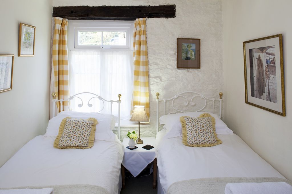 Laurel, Elm and Jasmine Cottage at Treworgey gallery - Gallery