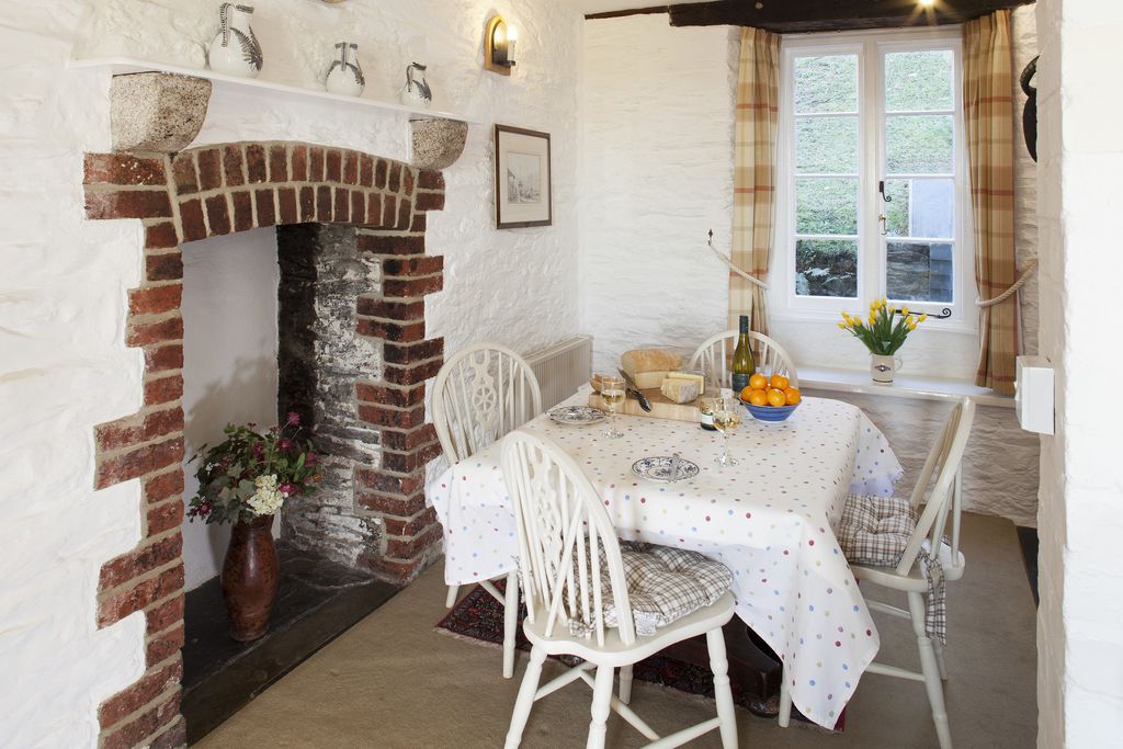 Laurel, Elm and Jasmine Cottage at Treworgey gallery - Gallery