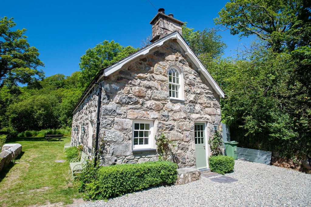 Otter Cottage gallery - Gallery