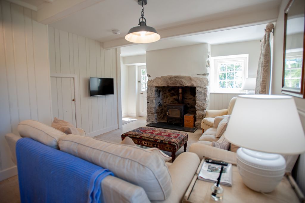 Otter Cottage gallery - Gallery