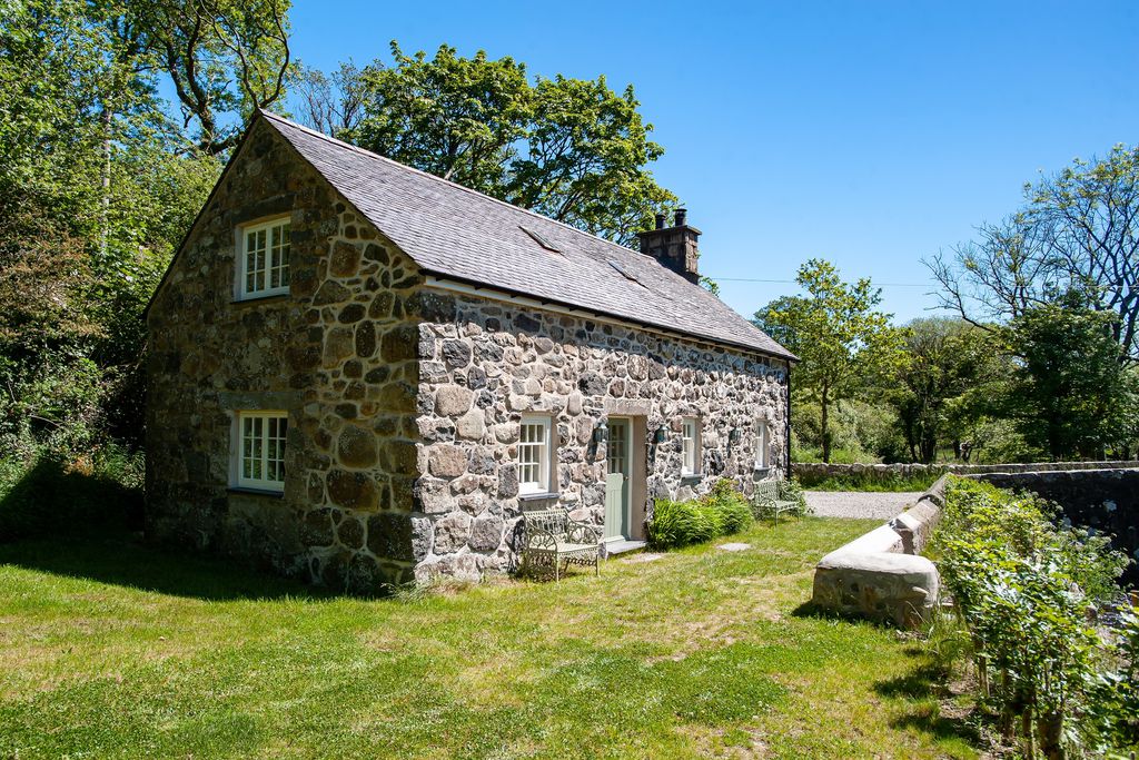 Otter Cottage gallery - Gallery