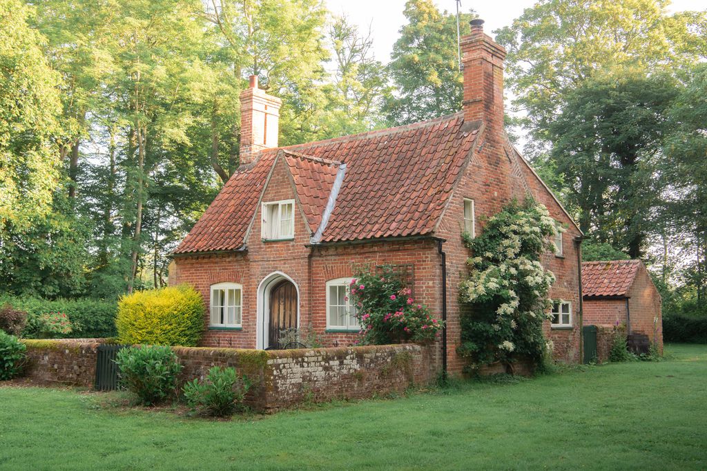 Laundry Cottage - Gallery