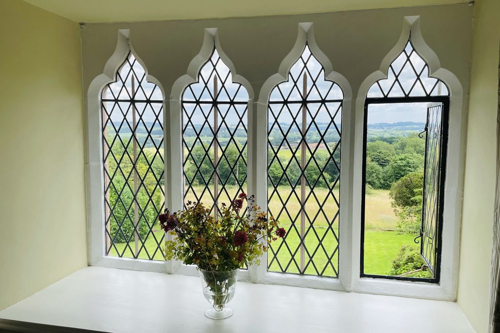 Chelmarsh Hall gallery - Gallery