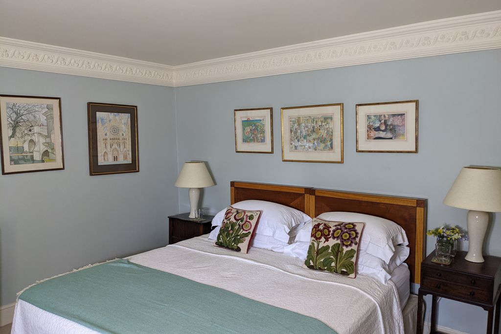 Clapton Manor gallery - Gallery