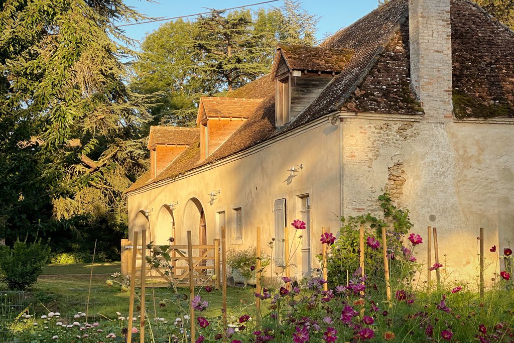 Maurice's House - Gallery