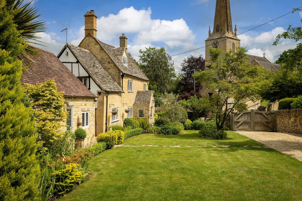 Blenheim Cottage - Gallery