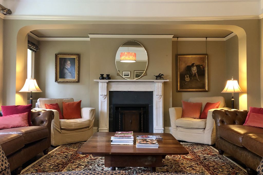 The Mount gallery - Gallery