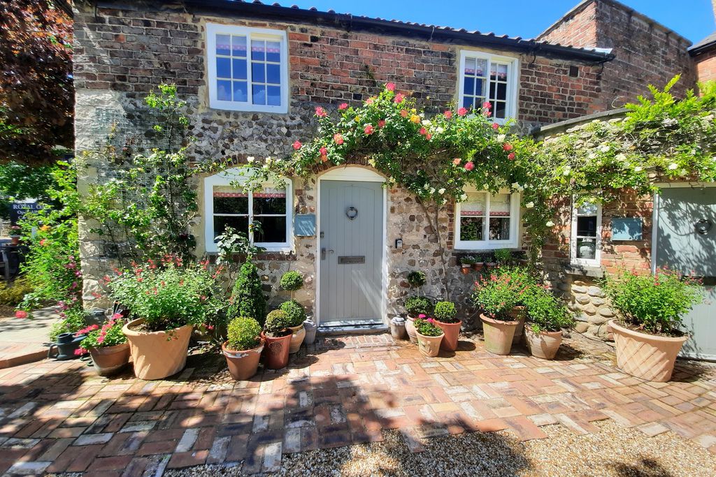 Dog friendly sale cottage breaks