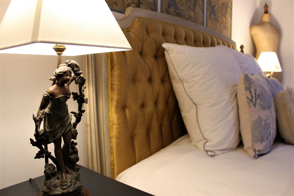 Beaux Souvenirs gallery - Gallery