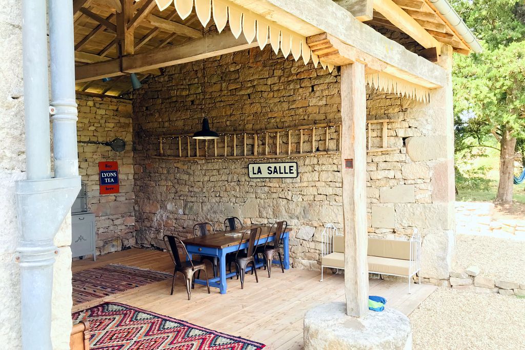 Maison d'Artiste - The Rustic Retreat gallery - Gallery