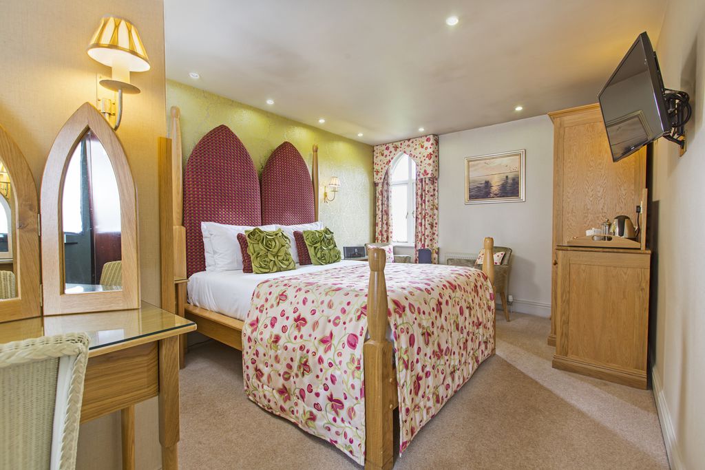 Cedar Manor gallery - Gallery