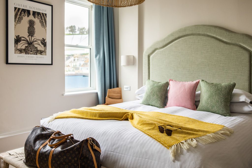 The moorings best sale hotel jersey