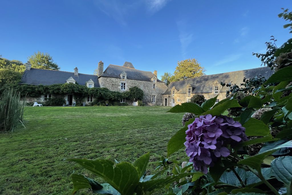 Manoir Du Vau d'Arz B&B Sawday's