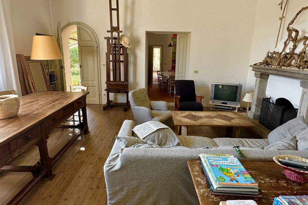 Alice's Retreat gallery - Gallery
