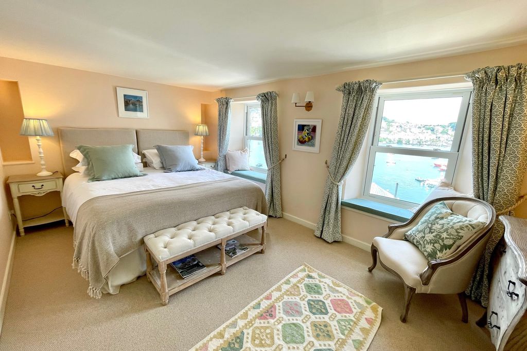 Boatman's Steps gallery - Gallery