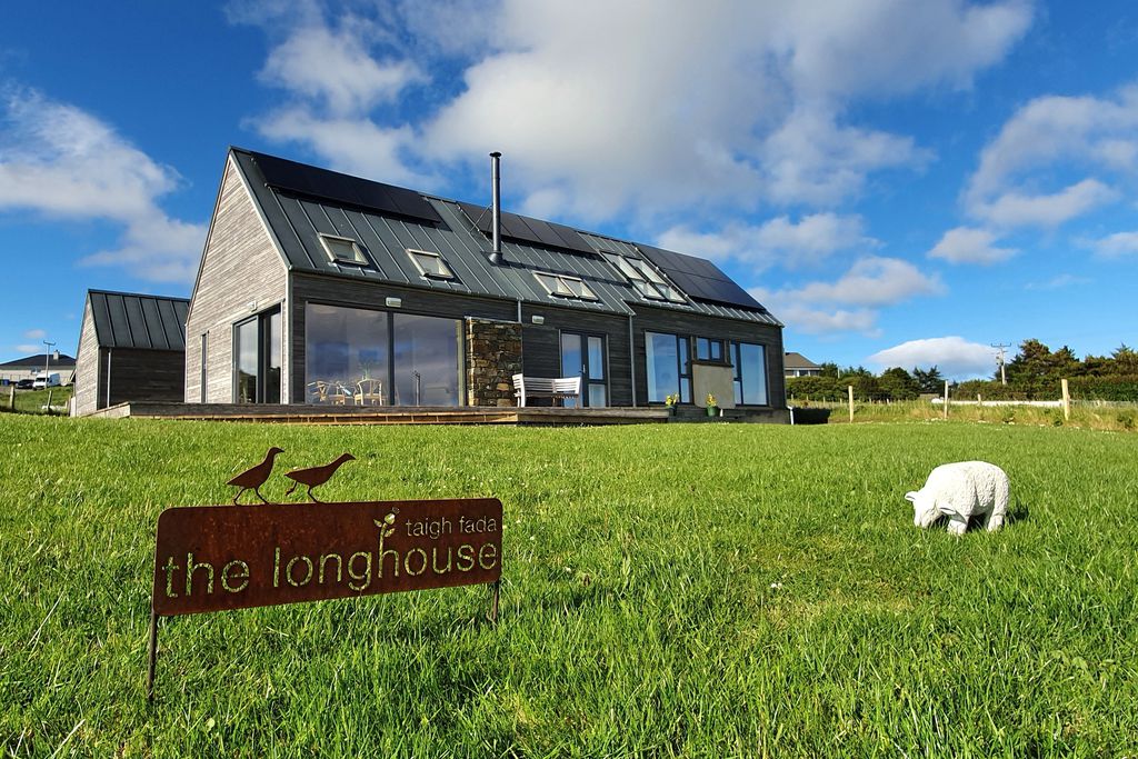 The Lewis Longhouse gallery - Gallery