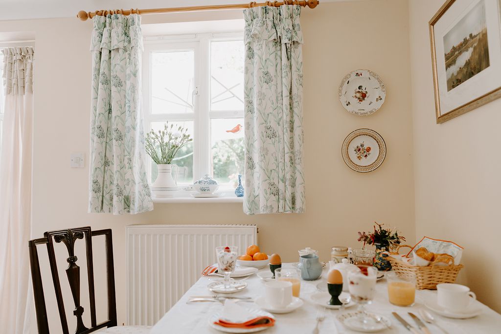 Willow Tree Cottage gallery - Gallery