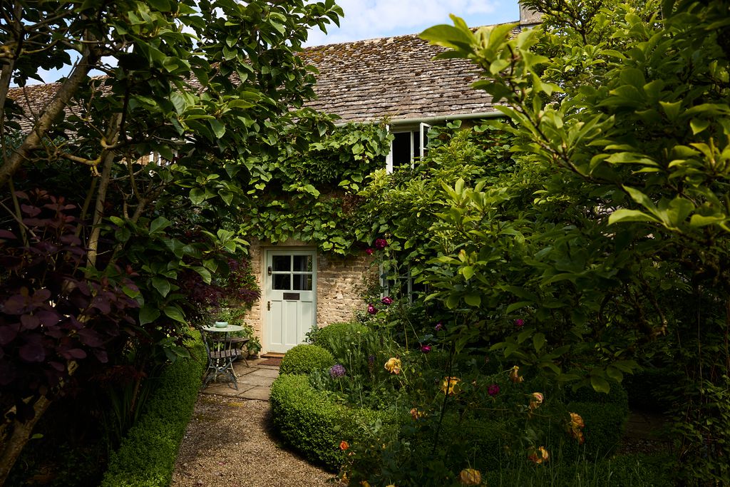 Cotswolds Escape - Learoyds Cottage gallery - Gallery