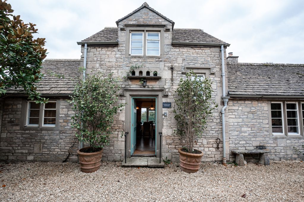 Euridge: The Courtyard Cottage - Gallery