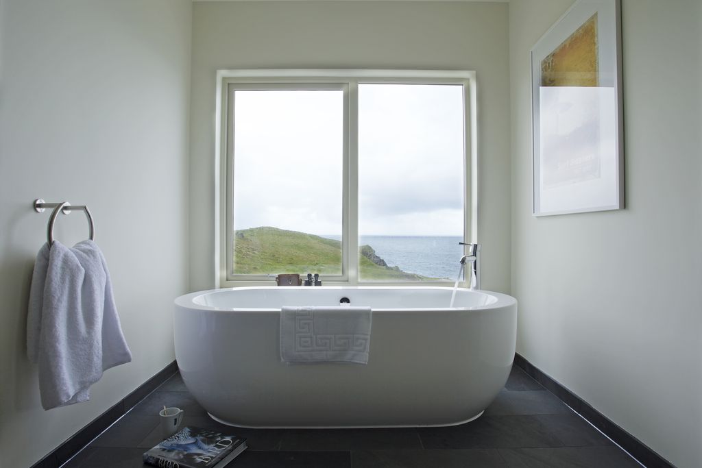 Lewinnick Lodge 9 - Gallery