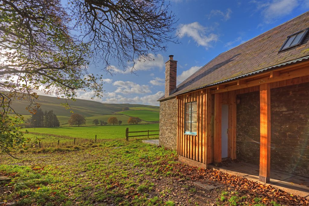 Laundry Cottage Scotland sitting in the rolling Scottish hills