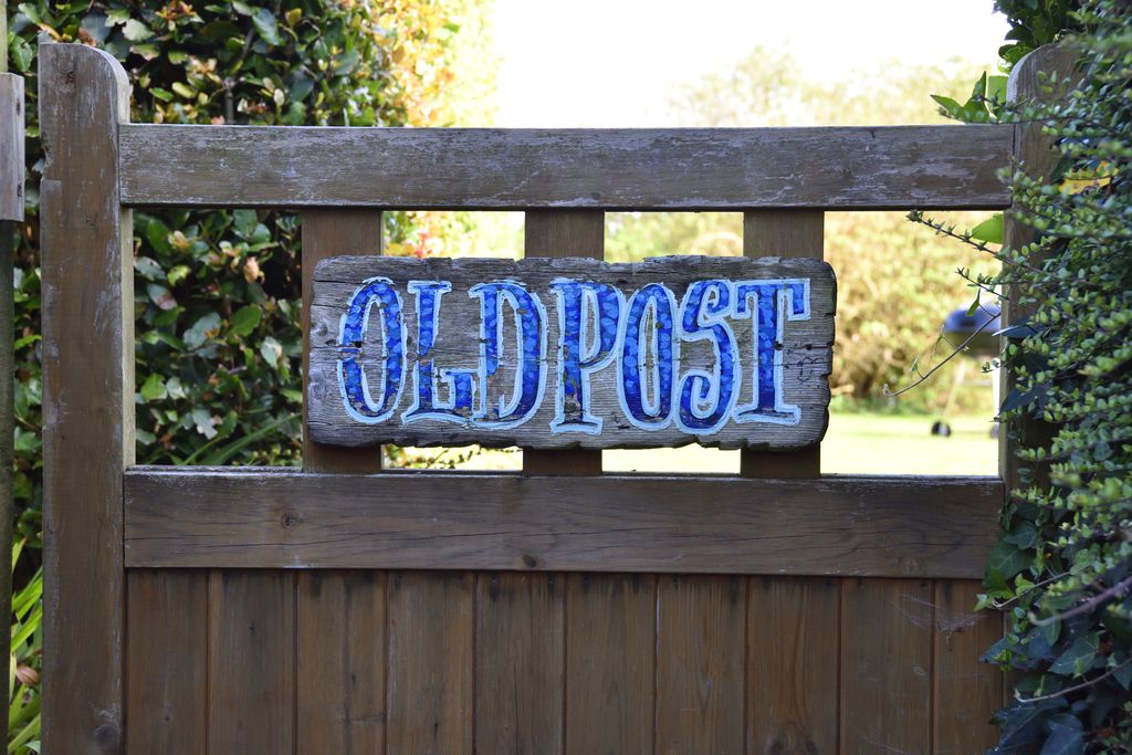 Entrance to the Old Post Cottage 