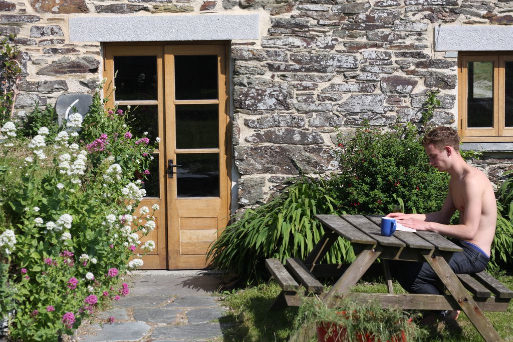 Cottage garden with picnic table