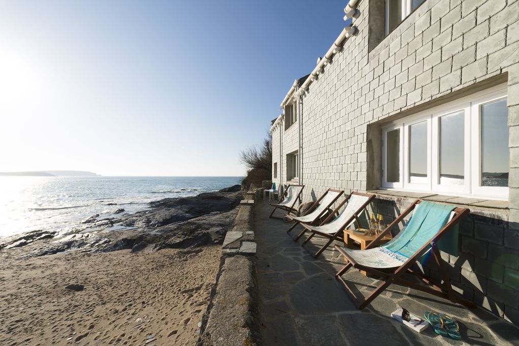 Balcony of Pentonwarra in Cornwall overlooking the sea