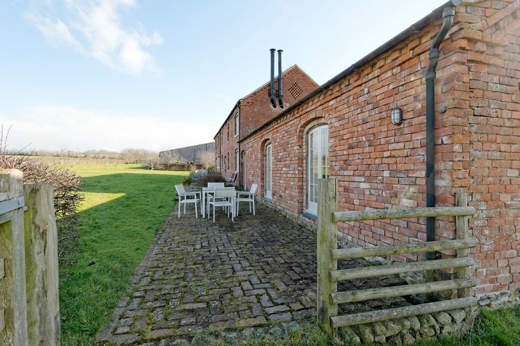 Mill Barn at Collfryn Farm 10 - Gallery