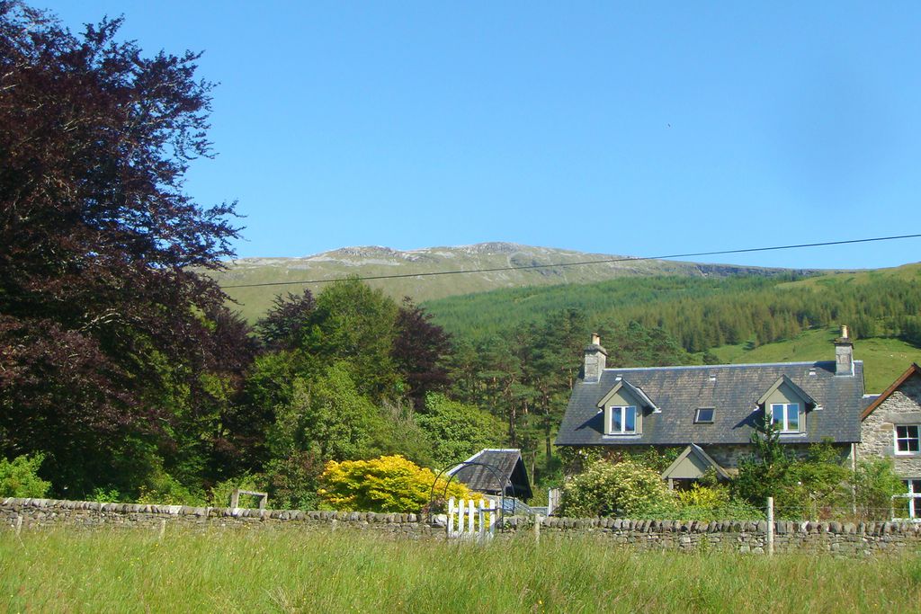 View of the property and gardens