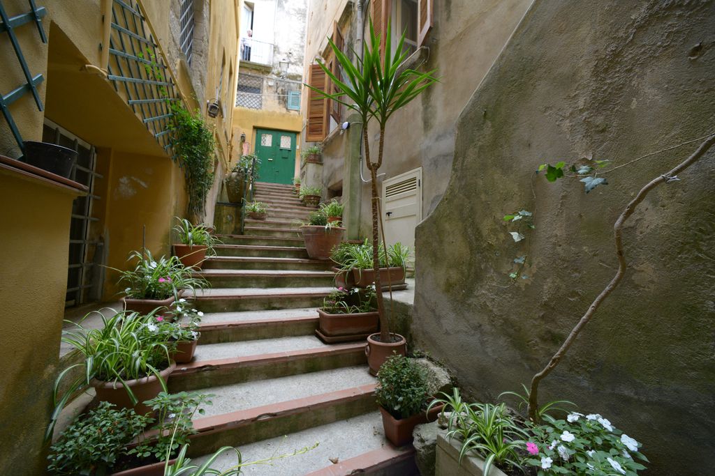 Steep steps leading up to the Paola apartment in Vibo Valentia 