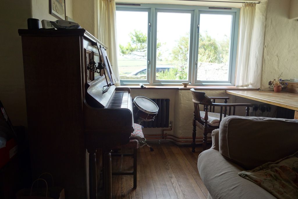 Porth Farmhouse 11 - Gallery