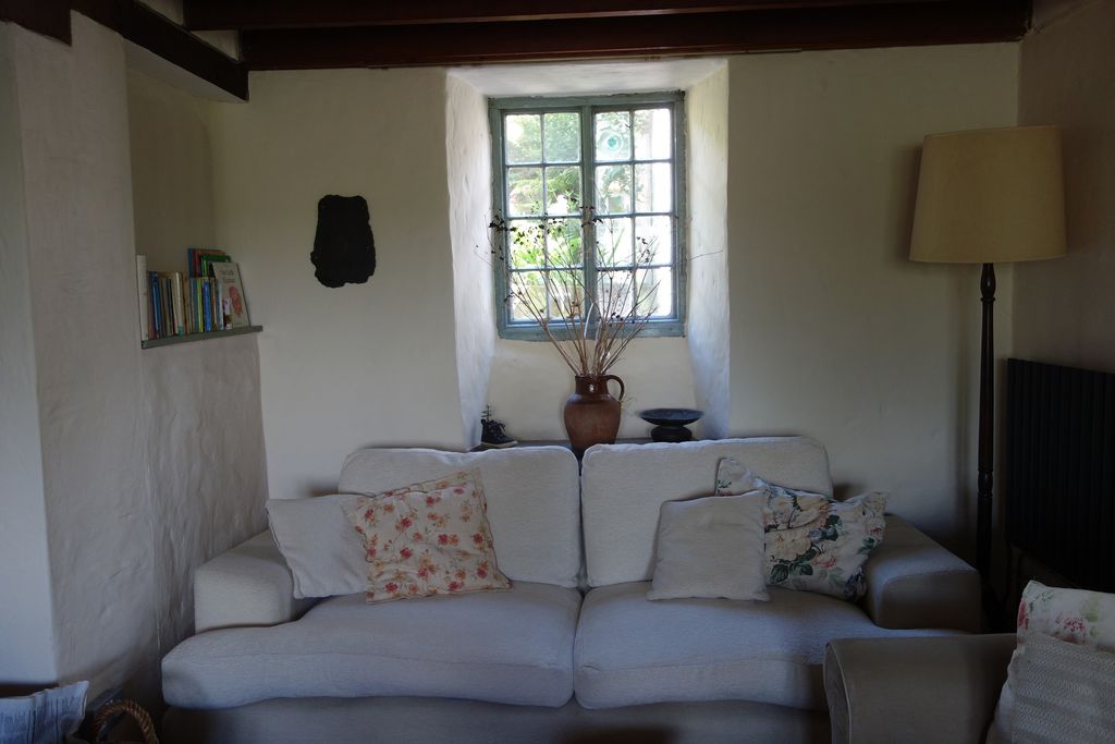Porth Farmhouse 8 - Gallery